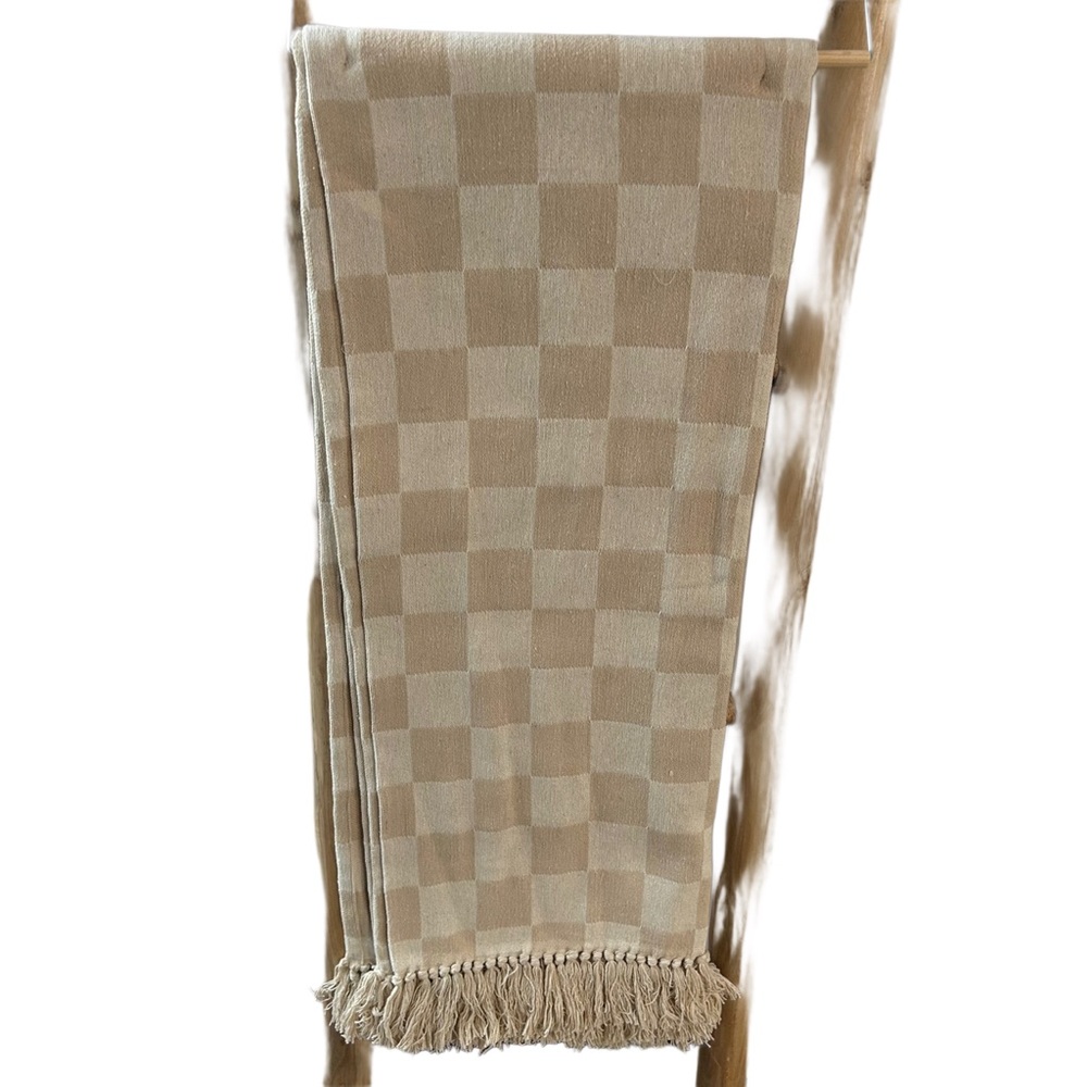 Bungalow Studio Linen Co. Tan Checkerboard Boho Throw Blanket - NWT - Picture 5 of 5